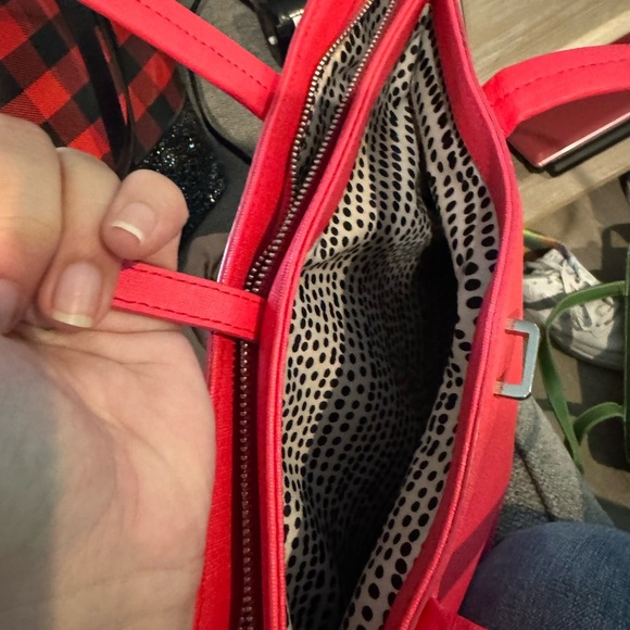 Vince Camuto Red pink Tote Bag with Sleek Design - Picture 5 of 6